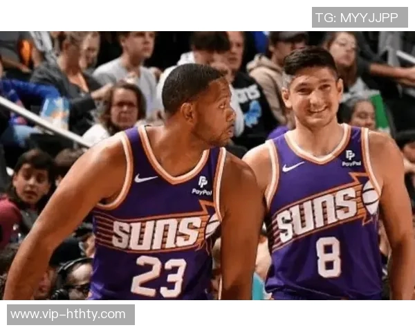 格雷森阿伦表现出色8投4中贡献11分3篮板2助攻助力球队胜利 格雷森阿伦表现出色8投4中贡献11分3篮板2助攻助力球队胜利