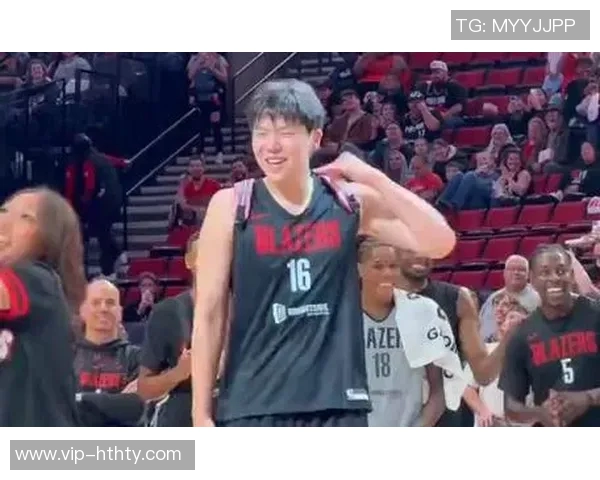 媒体人评论杨瀚森背粉色书包学舞蹈展现纯粹享受而非融入的真实状态 媒体人评论杨瀚森背粉色书包学舞蹈展现纯粹享受而非融入的真实状态