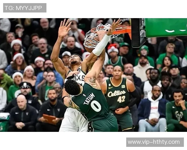 字母哥首节火力全开4投全中狂砍12分5篮板罚球表现也不俗 字母哥首节火力全开4投全中狂砍12分5篮板罚球表现也不俗