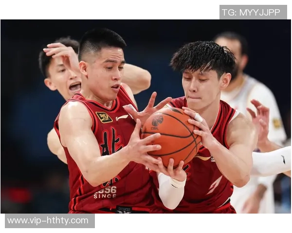 小曾重返CBA首钢阵容周琦赵睿曾凡博陈盈骏携手出战 小曾重返CBA首钢阵容周琦赵睿曾凡博陈盈骏携手出战