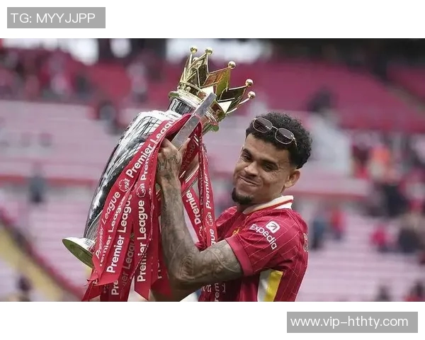 28岁迪亚斯加盟拜仁后表现出色却未能提升身价至7000万欧 28岁迪亚斯加盟拜仁后表现出色却未能提升身价至7000万欧