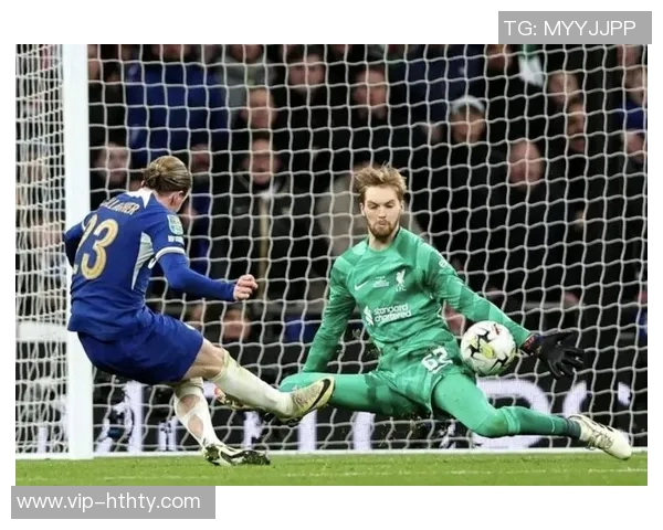 吉文称赞凯莱赫冷静理智实力足以跻身欧洲顶尖门将行列